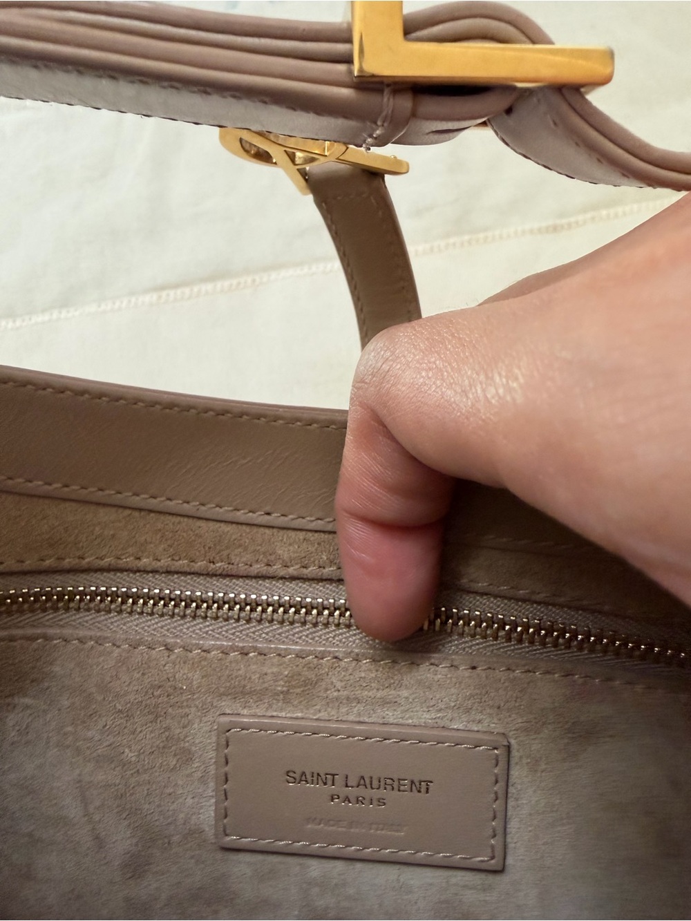 SAINT LAURENT LE 5 A 7 HOBO BAG - Picture 11 of 16